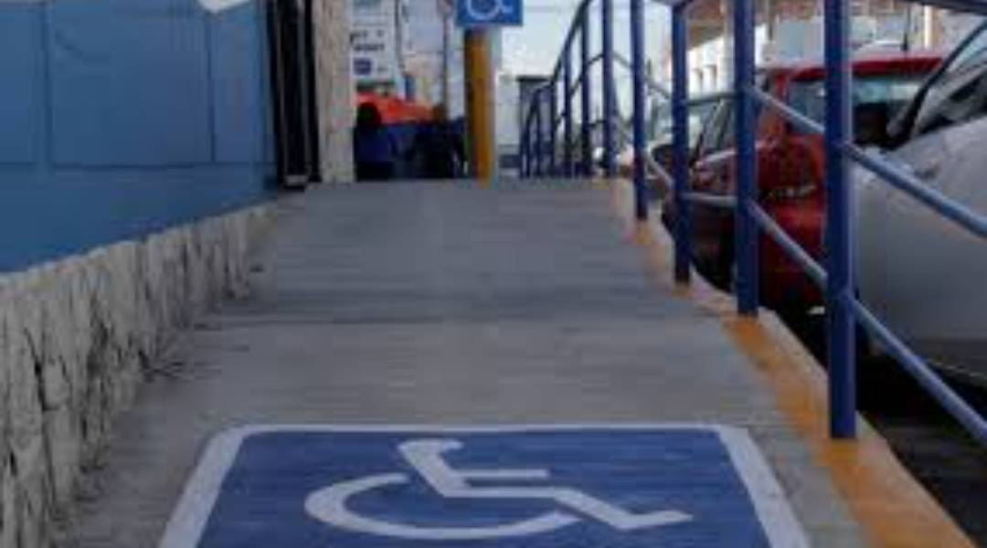 ¿CÓMO DEBE SER UNA RAMPA PARA DISCAPACITADOS?